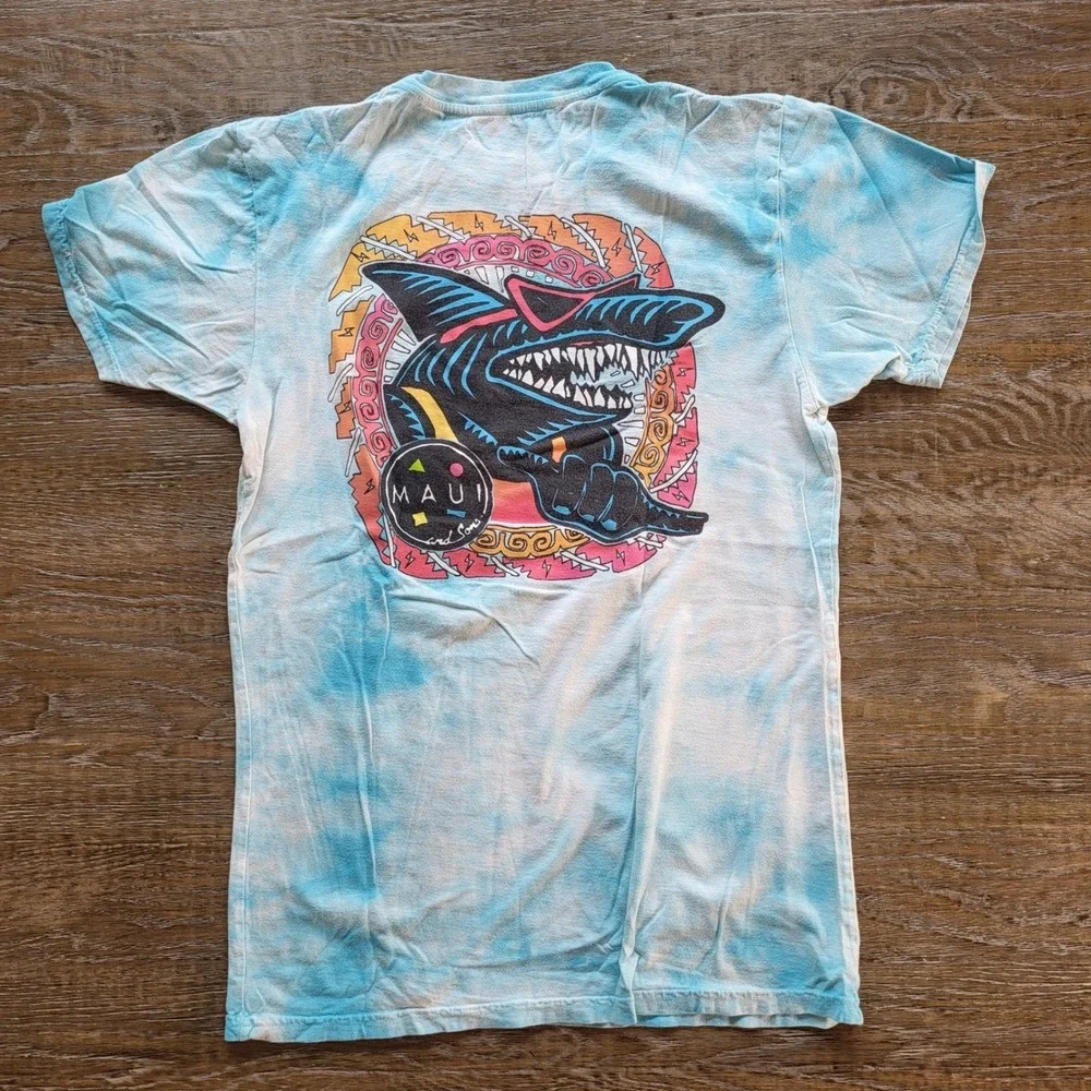 Maui and Sons Shark Graphic Tie Dye T-Shirt Blue White Mens Small Surf Retro